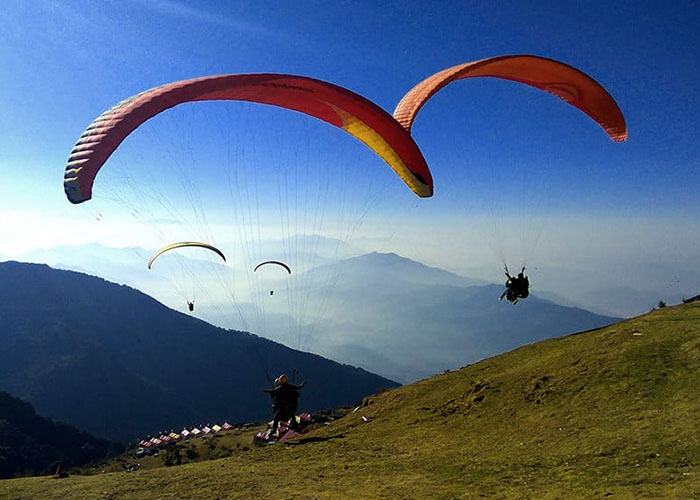 Bir Billing Paragliding in June